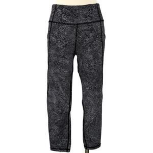 Lululemon Time To Sweat Crop Legging *23 Free Spirit Alpine White Black | Size 8